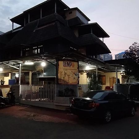 Mayestik Guest House Syariah Jakarta Eksteriør bilde