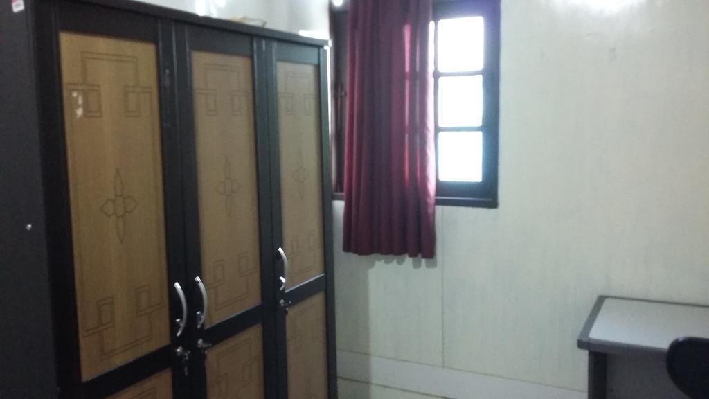 Mayestik Guest House Syariah Jakarta Eksteriør bilde
